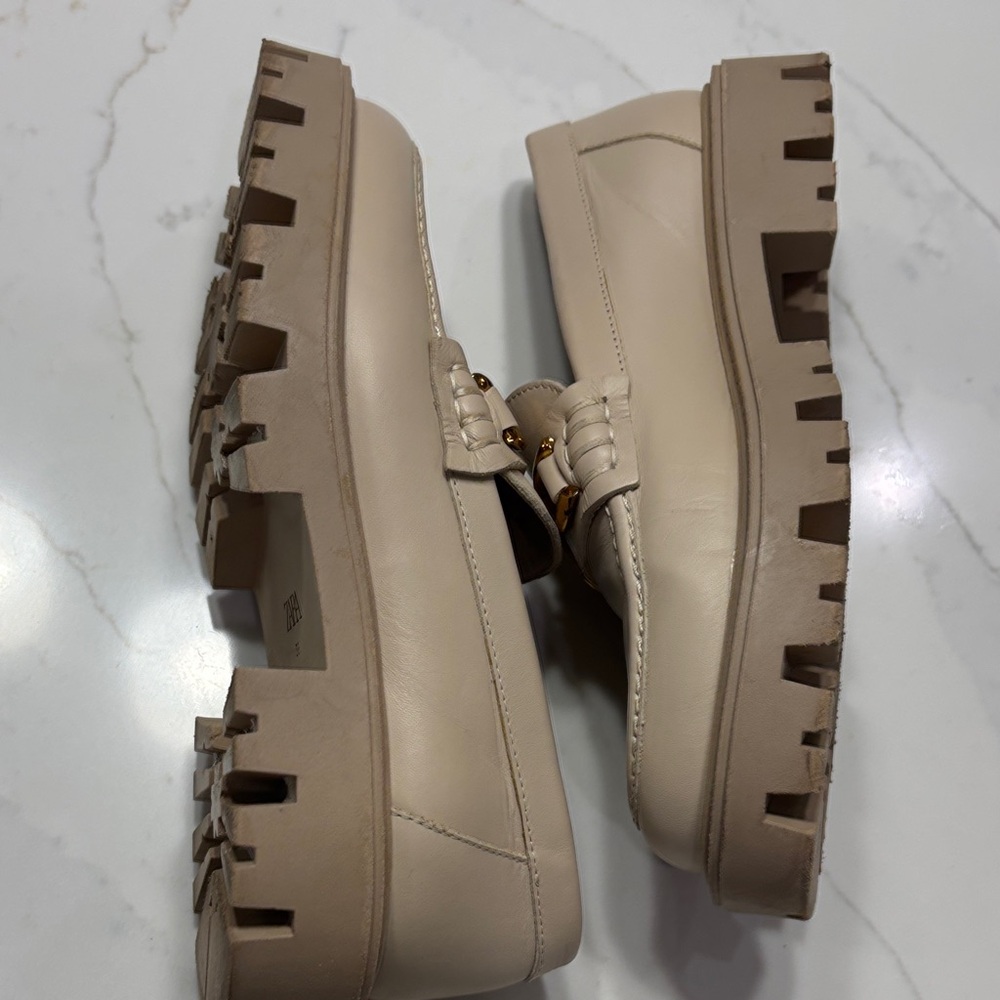 Zara Beige Loafers with Gold Buckle Detail - Picture 11 of 17